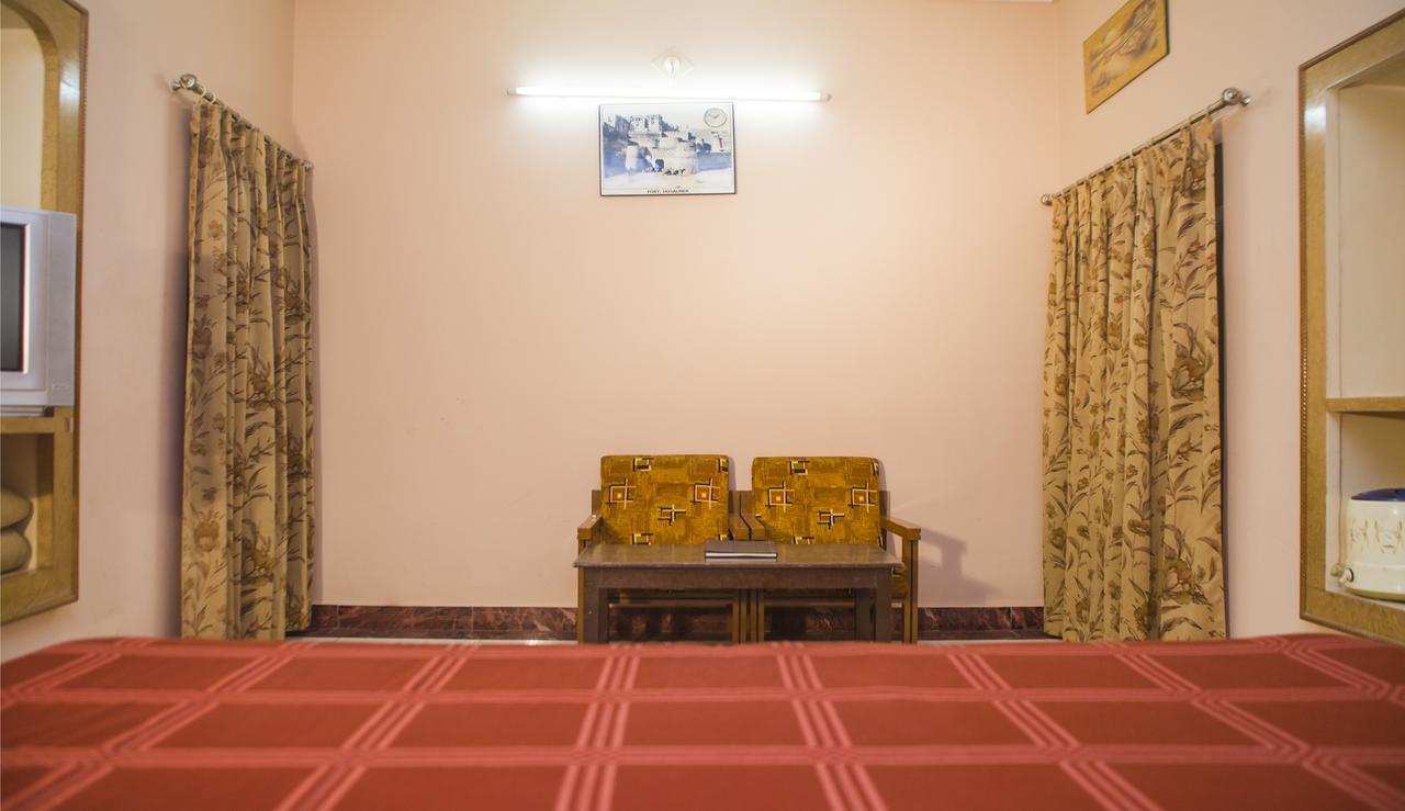 Hotel Priya Jaisalmer Esterno foto